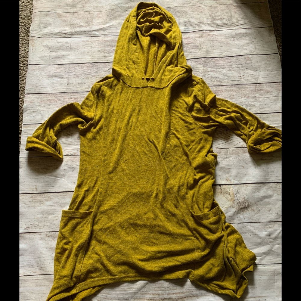 Lightweight sharbite sweater tunic